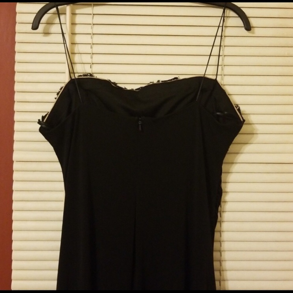 Dress - Picture 4 of 7